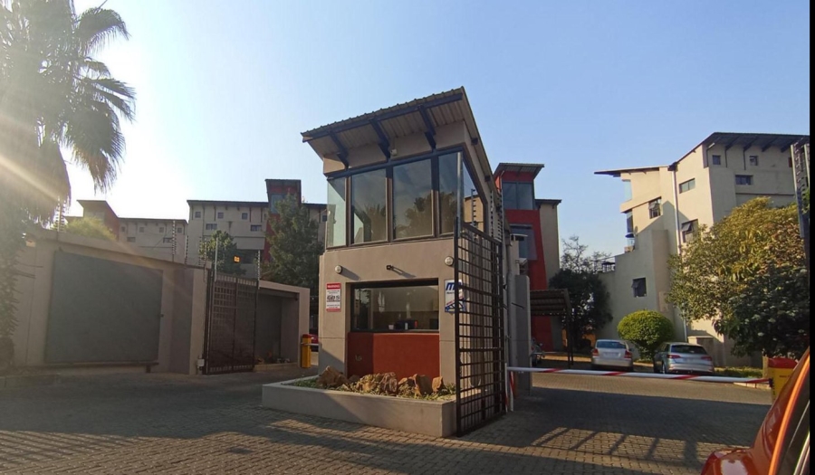 1 Bedroom Property for Sale in Amberfield Gauteng
