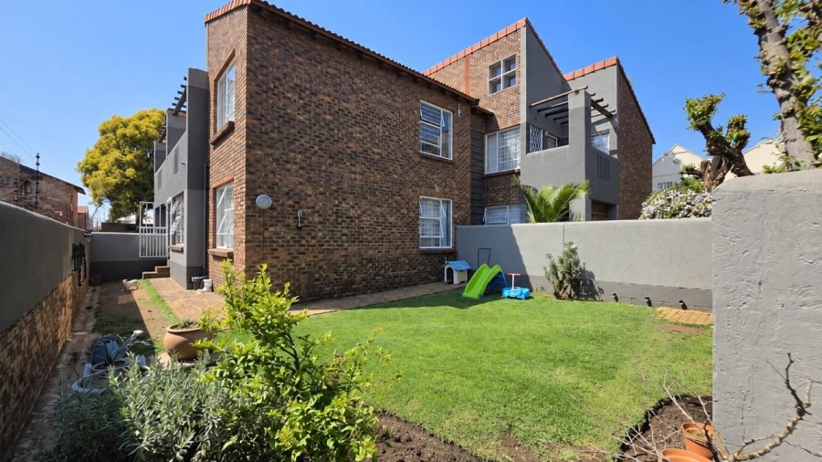 2 Bedroom Property for Sale in New Redruth Gauteng