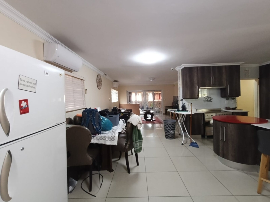 4 Bedroom Property for Sale in Rooihuiskraal Gauteng