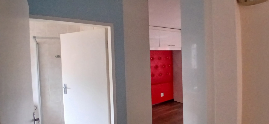  Bedroom Property for Sale in Amandasig Gauteng