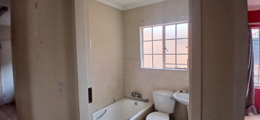  Bedroom Property for Sale in Amandasig Gauteng