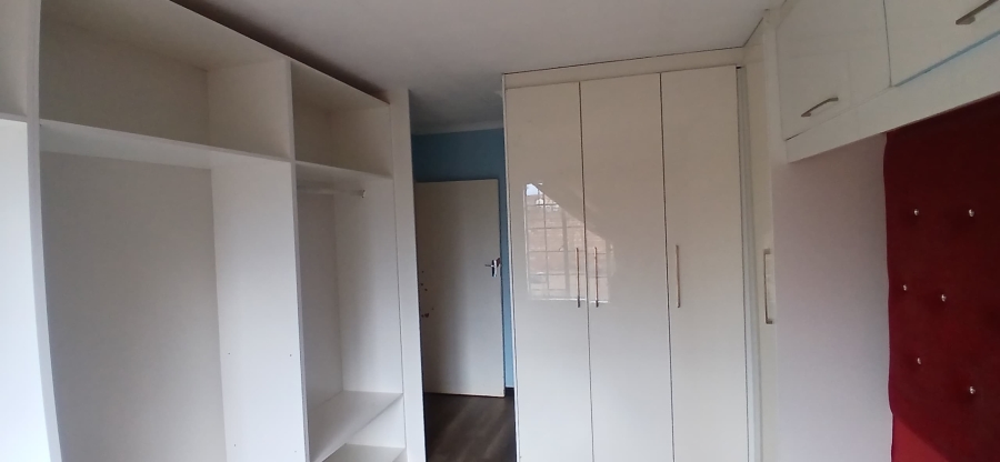  Bedroom Property for Sale in Amandasig Gauteng