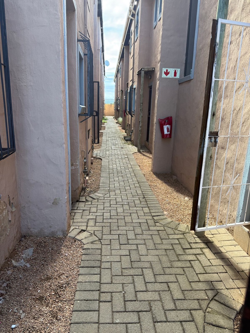 1 Bedroom Property for Sale in Pretoria North Gauteng