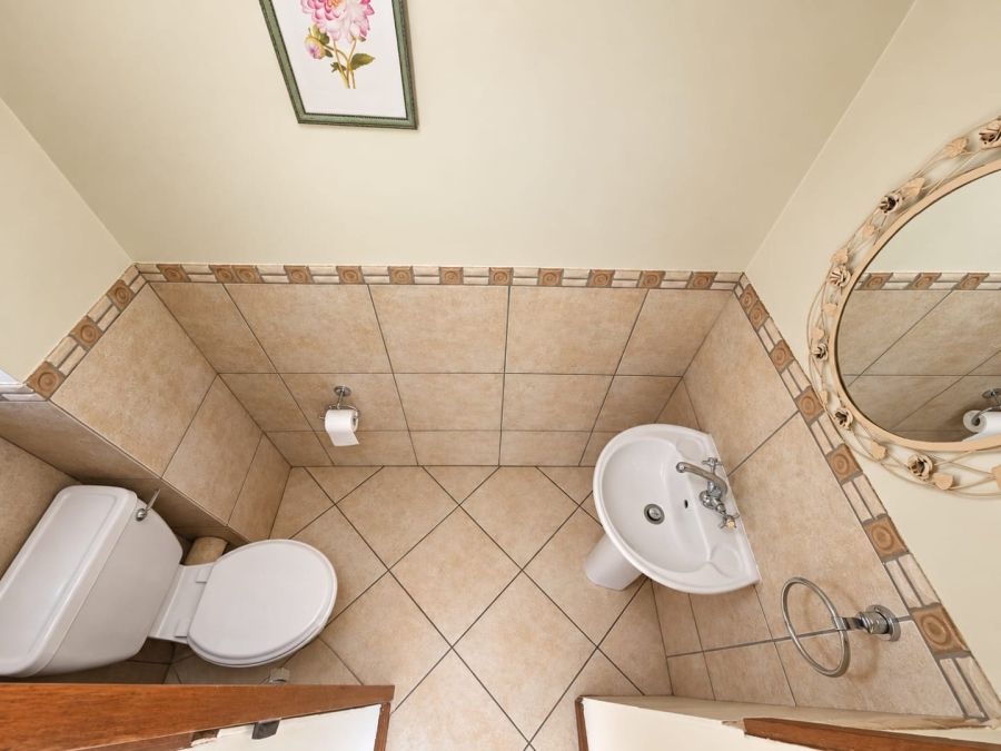 2 Bedroom Property for Sale in Montana Tuine Gauteng