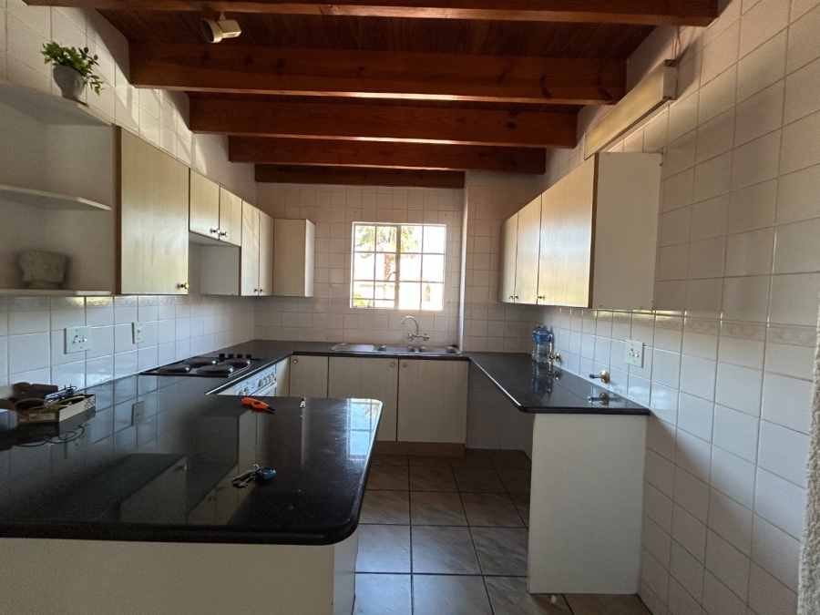 To Let  Bedroom Property for Rent in Paulshof Gauteng