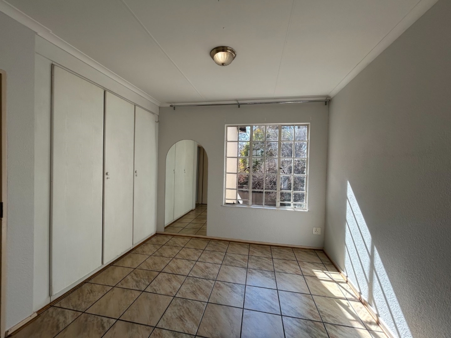 To Let  Bedroom Property for Rent in Paulshof Gauteng
