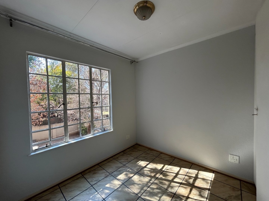 To Let  Bedroom Property for Rent in Paulshof Gauteng