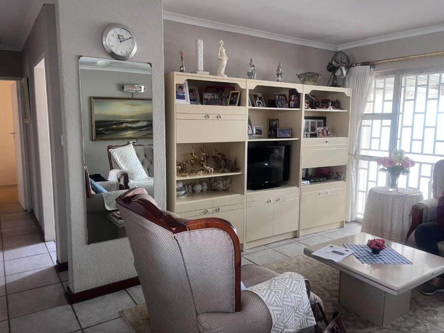3 Bedroom Property for Sale in Glen Marais Gauteng