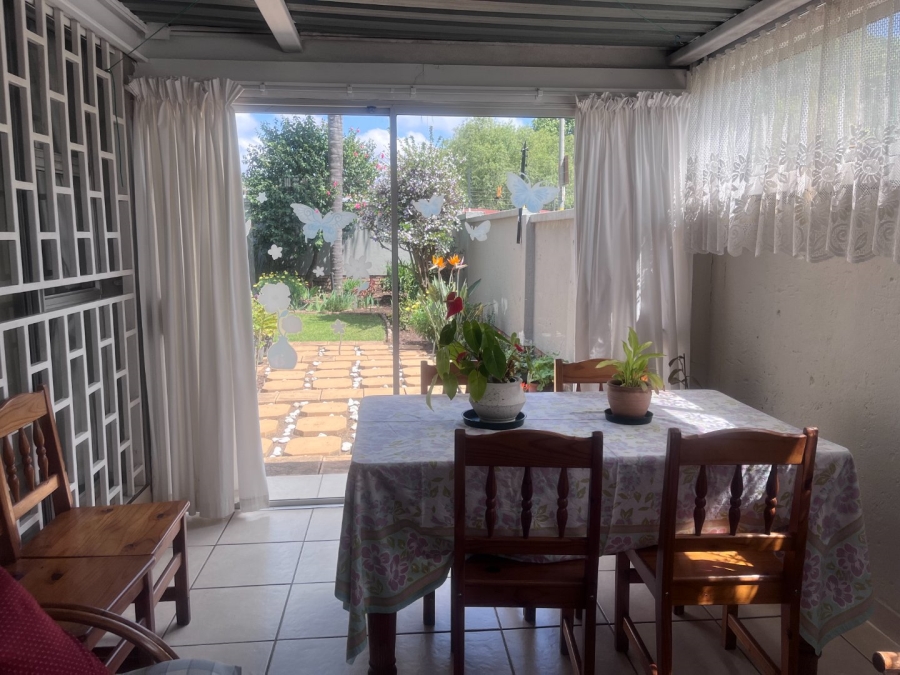 3 Bedroom Property for Sale in Glen Marais Gauteng