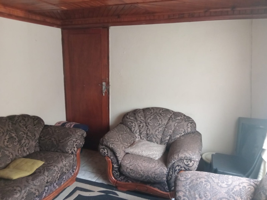 5 Bedroom Property for Sale in Vosloorus Ext 8 Gauteng