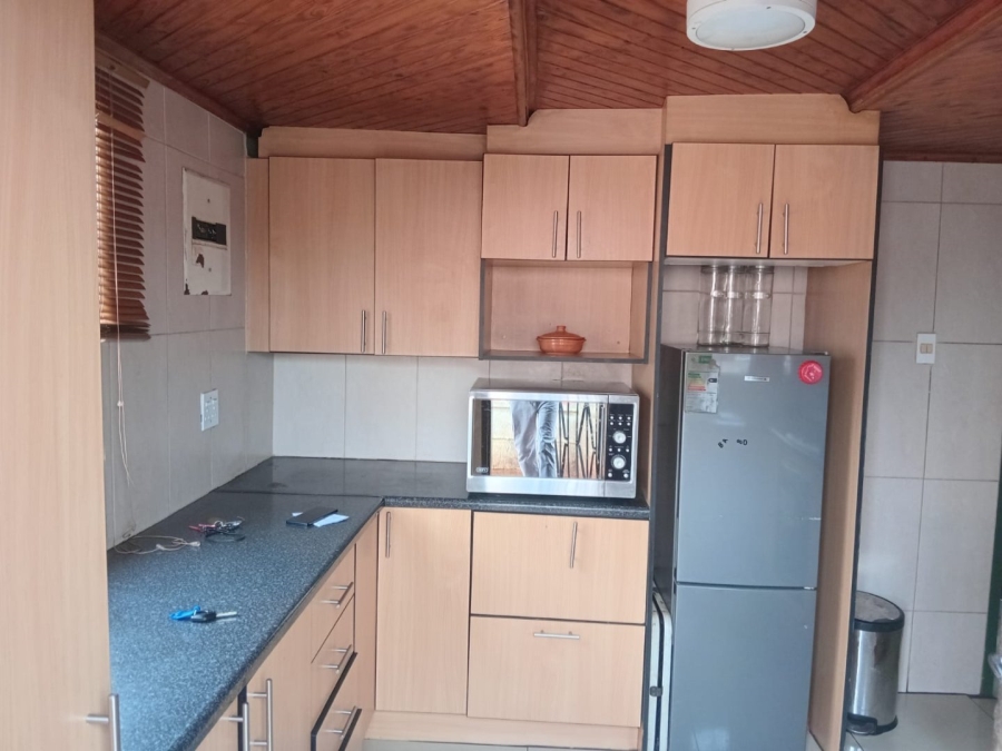 5 Bedroom Property for Sale in Vosloorus Ext 8 Gauteng