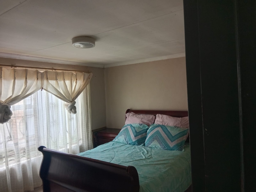 5 Bedroom Property for Sale in Vosloorus Ext 8 Gauteng