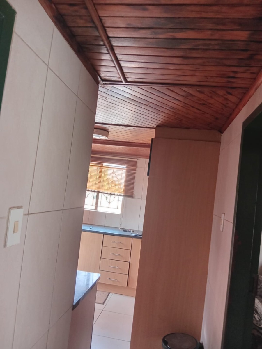 5 Bedroom Property for Sale in Vosloorus Ext 8 Gauteng