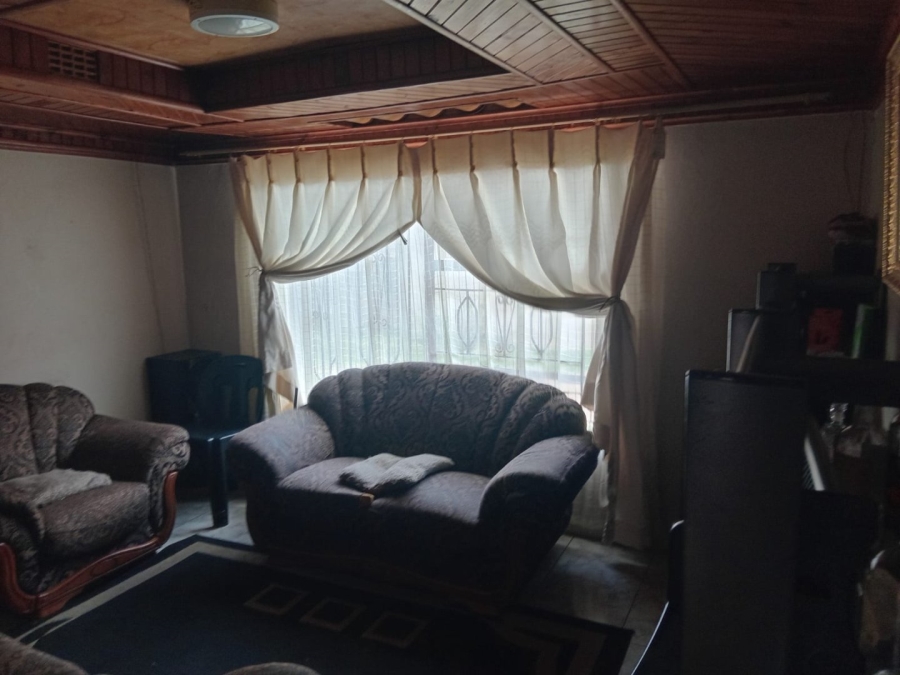 5 Bedroom Property for Sale in Vosloorus Ext 8 Gauteng