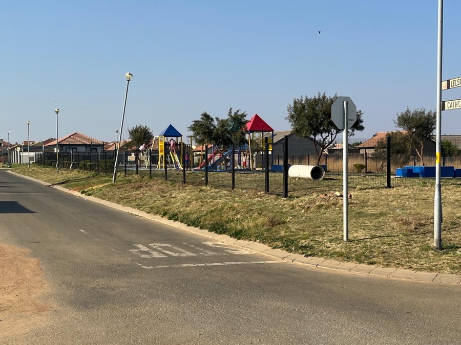 3 Bedroom Property for Sale in Sharon Park Gauteng