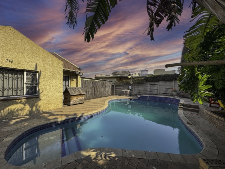 3 Bedroom Property for Sale in Edenvale Central Gauteng