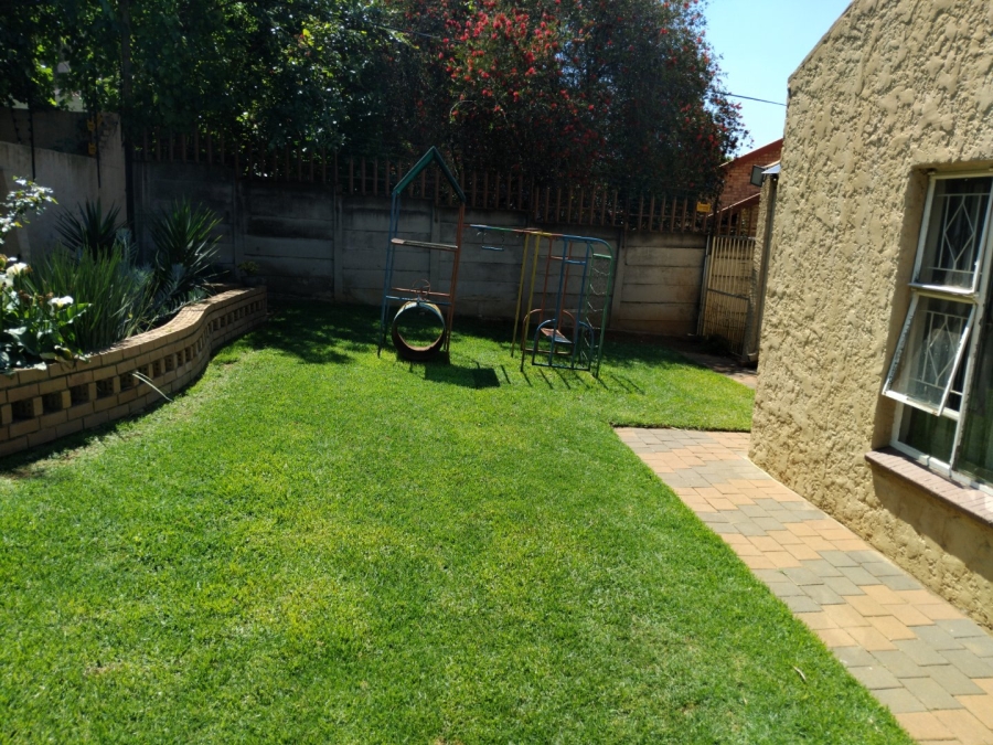 3 Bedroom Property for Sale in Edenvale Central Gauteng