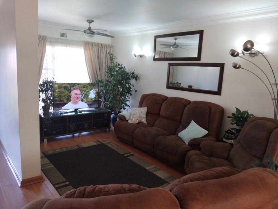 3 Bedroom Property for Sale in Edenvale Central Gauteng
