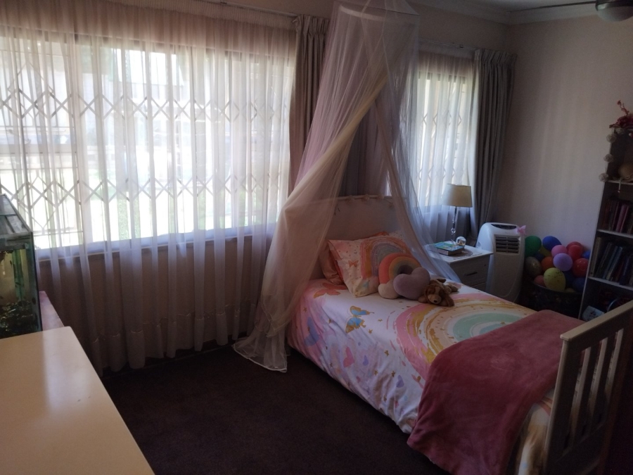 3 Bedroom Property for Sale in Edenvale Central Gauteng