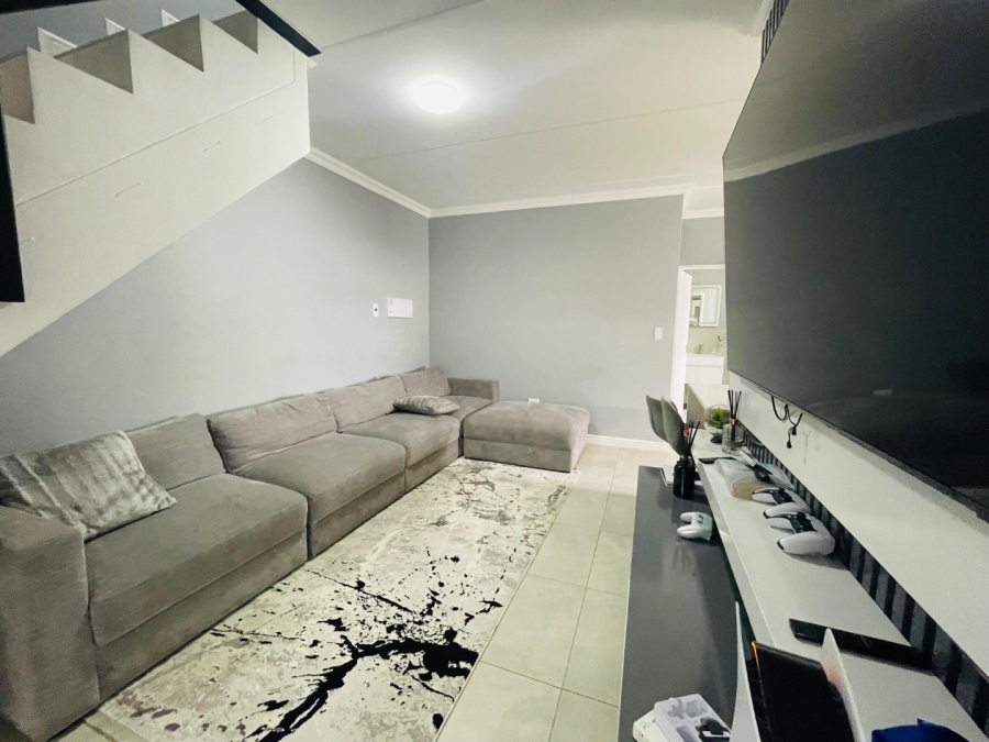 3 Bedroom Property for Sale in Glen Austin Gauteng
