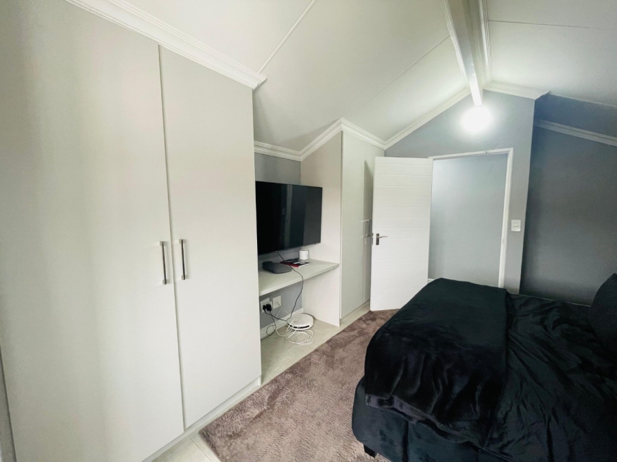 3 Bedroom Property for Sale in Glen Austin Gauteng