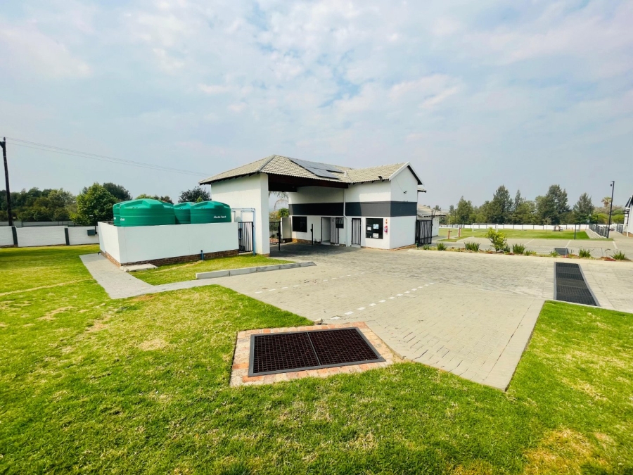 3 Bedroom Property for Sale in Glen Austin Gauteng