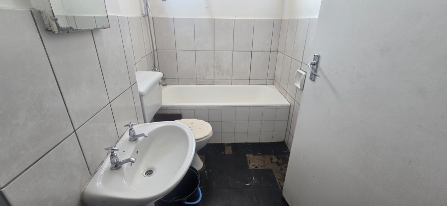 1 Bedroom Property for Sale in Muckleneuk Gauteng