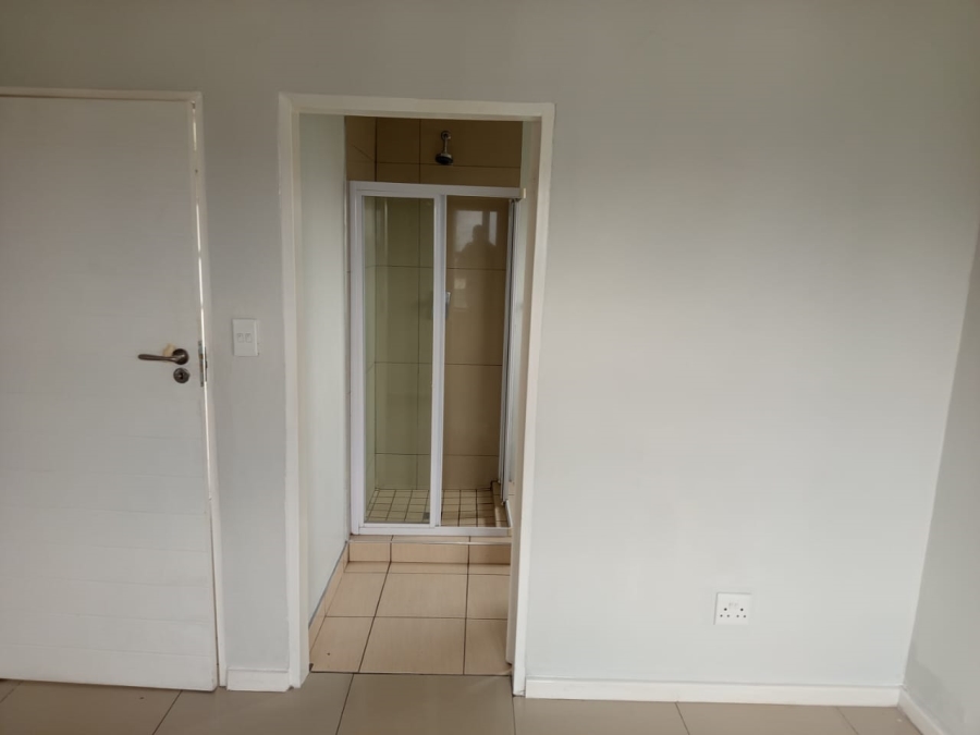 To Let 2 Bedroom Property for Rent in Halfway Gardens Gauteng