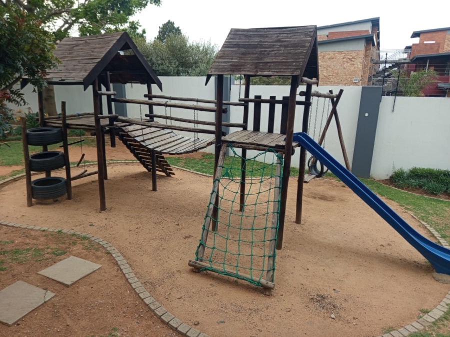 To Let 2 Bedroom Property for Rent in Halfway Gardens Gauteng