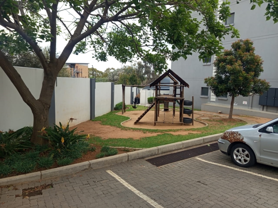 To Let 2 Bedroom Property for Rent in Halfway Gardens Gauteng