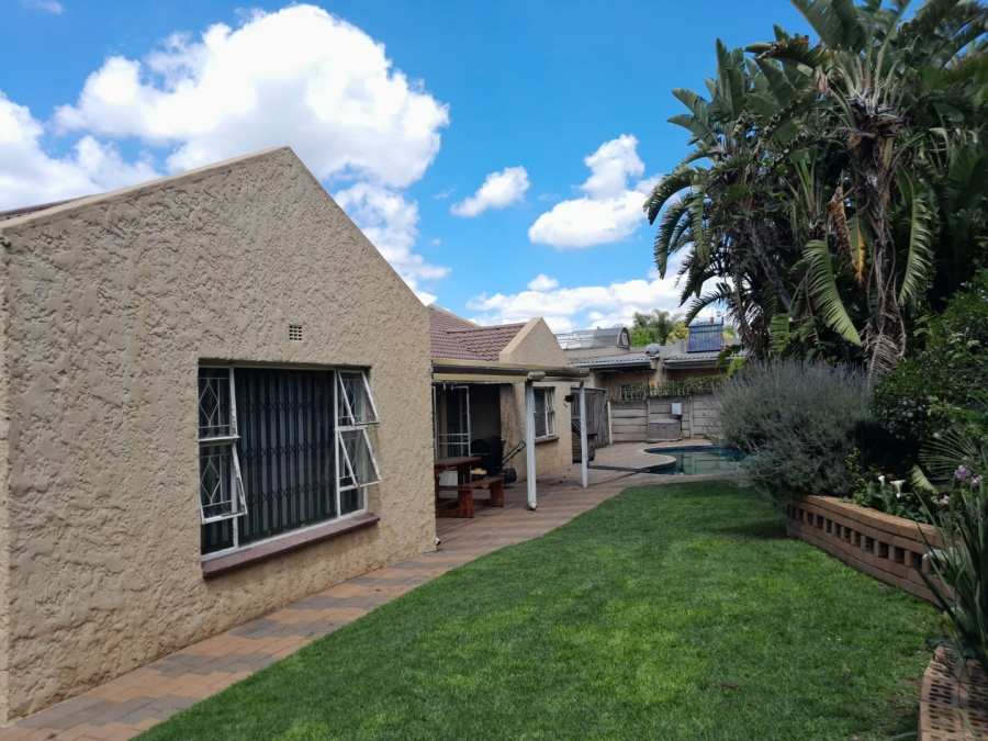 3 Bedroom Property for Sale in Edenvale Central Gauteng