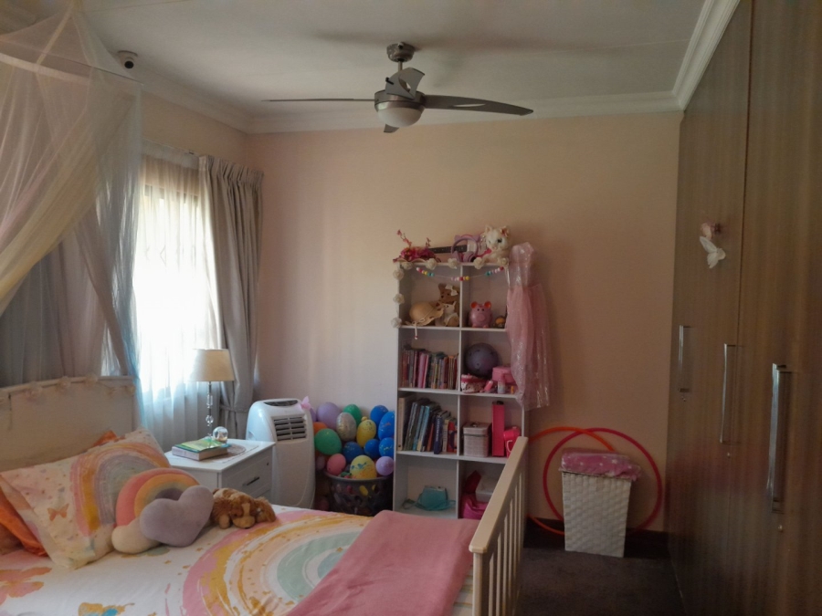 3 Bedroom Property for Sale in Edenvale Central Gauteng
