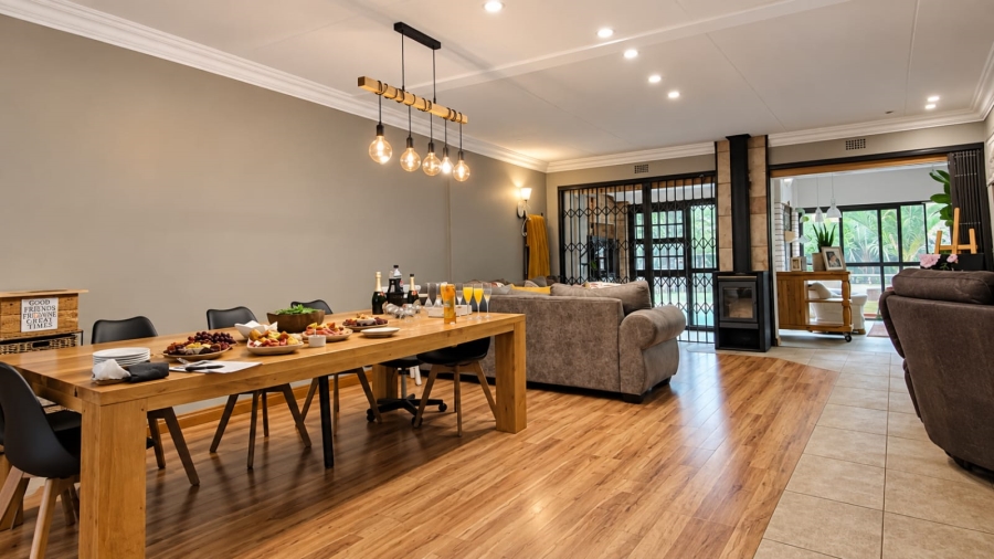 6 Bedroom Property for Sale in Three Rivers East Gauteng