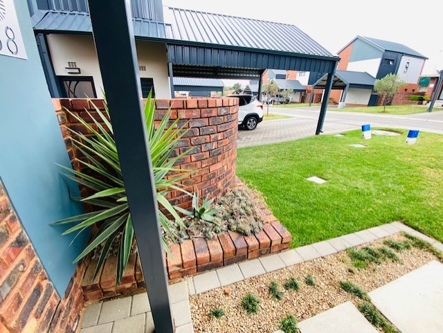 To Let 3 Bedroom Property for Rent in North Riding AH Gauteng