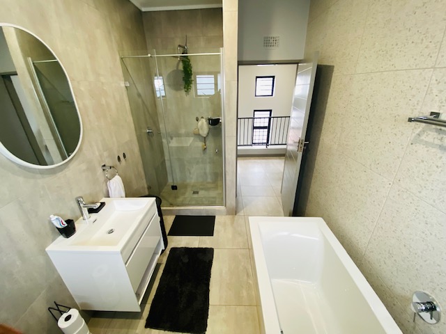 3 Bedroom Property for Sale in North Riding AH Gauteng