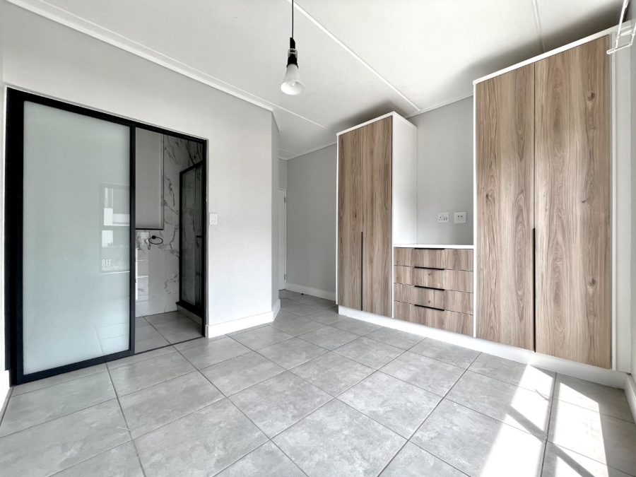 To Let 2 Bedroom Property for Rent in Waterfall Gauteng