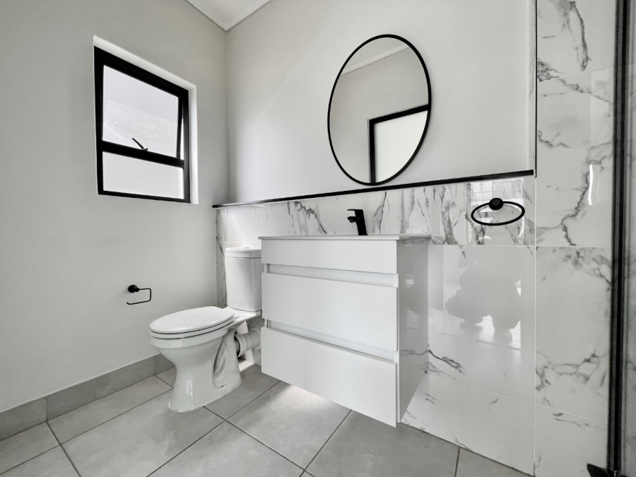 To Let 2 Bedroom Property for Rent in Waterfall Gauteng