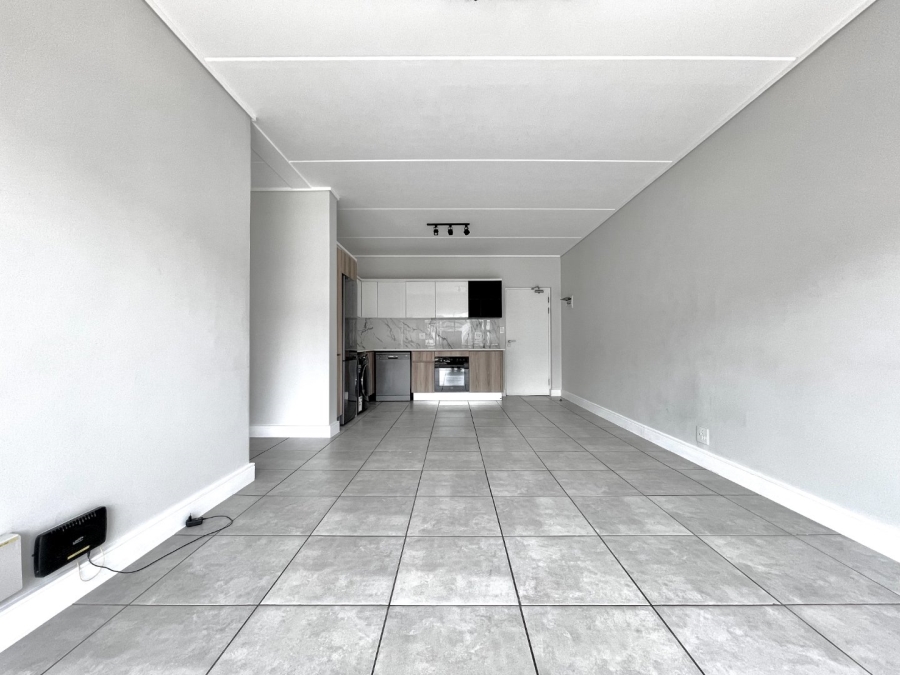 To Let 2 Bedroom Property for Rent in Waterfall Gauteng