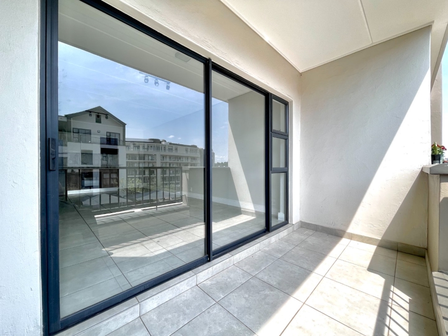 To Let 2 Bedroom Property for Rent in Waterfall Gauteng