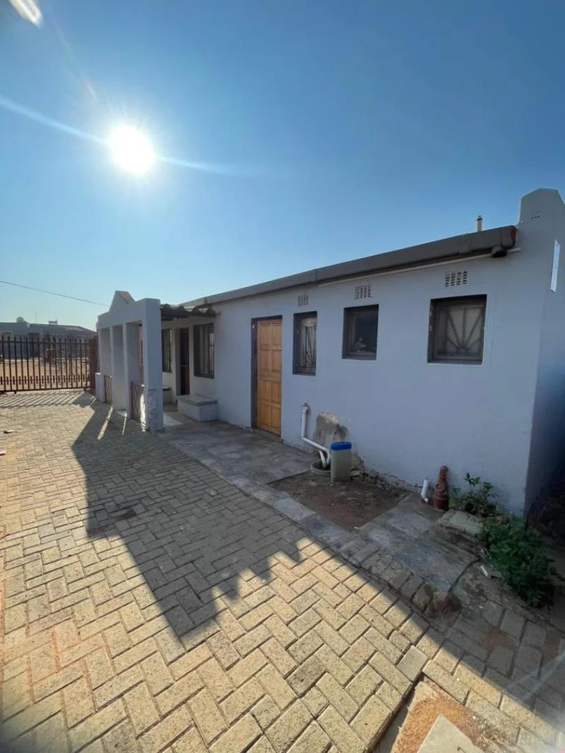  Bedroom Property for Sale in Pretoria North Gauteng