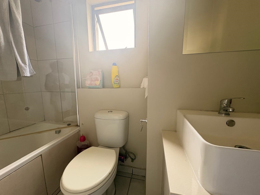  Bedroom Property for Sale in Grand Central Gauteng