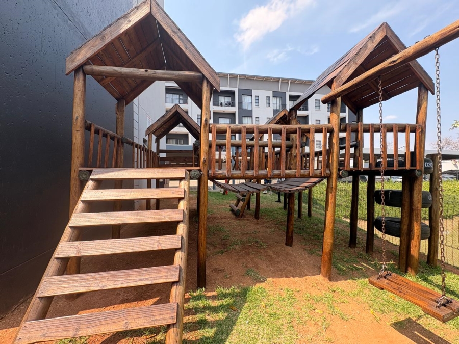  Bedroom Property for Sale in Grand Central Gauteng