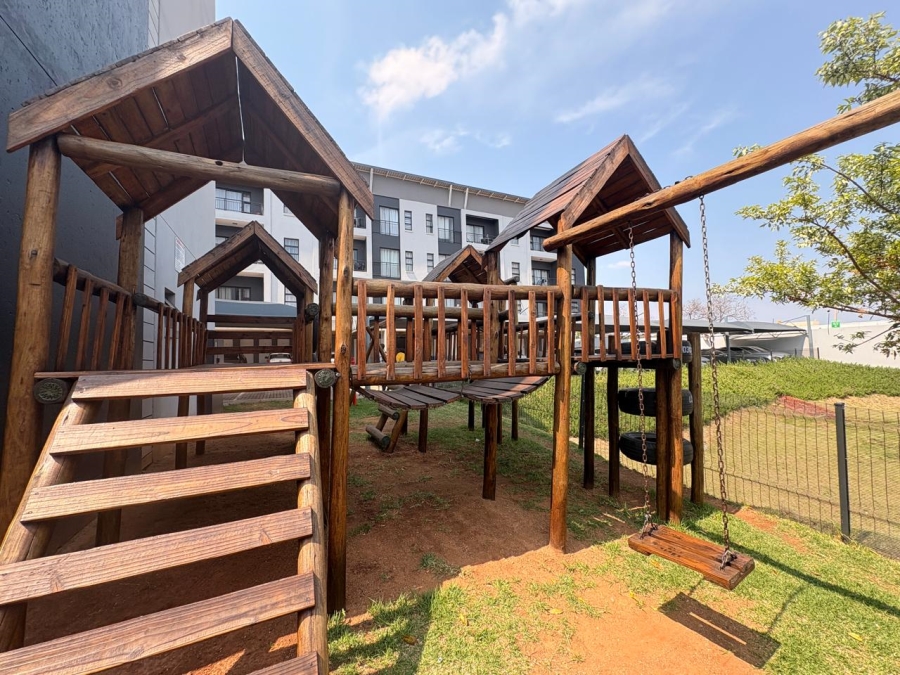  Bedroom Property for Sale in Grand Central Gauteng