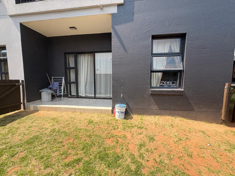  Bedroom Property for Sale in Grand Central Gauteng