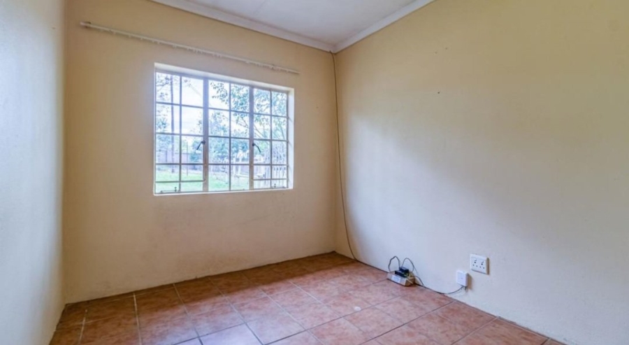 Commercial Property for Sale in Chartwell Gauteng