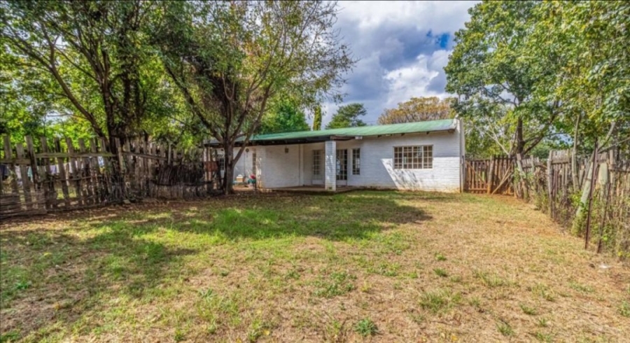 Commercial Property for Sale in Chartwell Gauteng