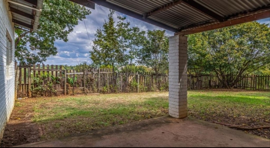 Commercial Property for Sale in Chartwell Gauteng