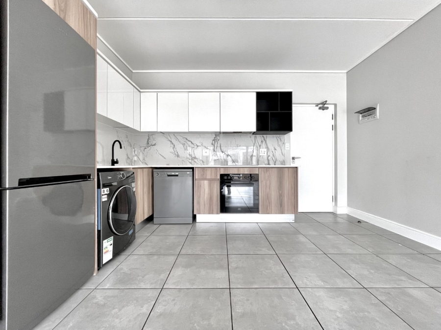 To Let 2 Bedroom Property for Rent in Waterfall Gauteng