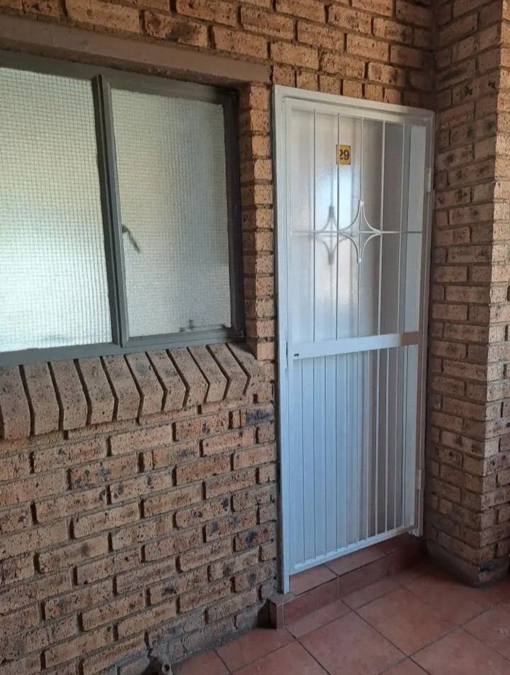 2 Bedroom Property for Sale in Birchleigh Gauteng