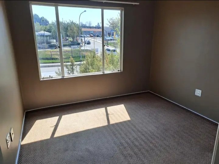 2 Bedroom Property for Sale in Birchleigh Gauteng